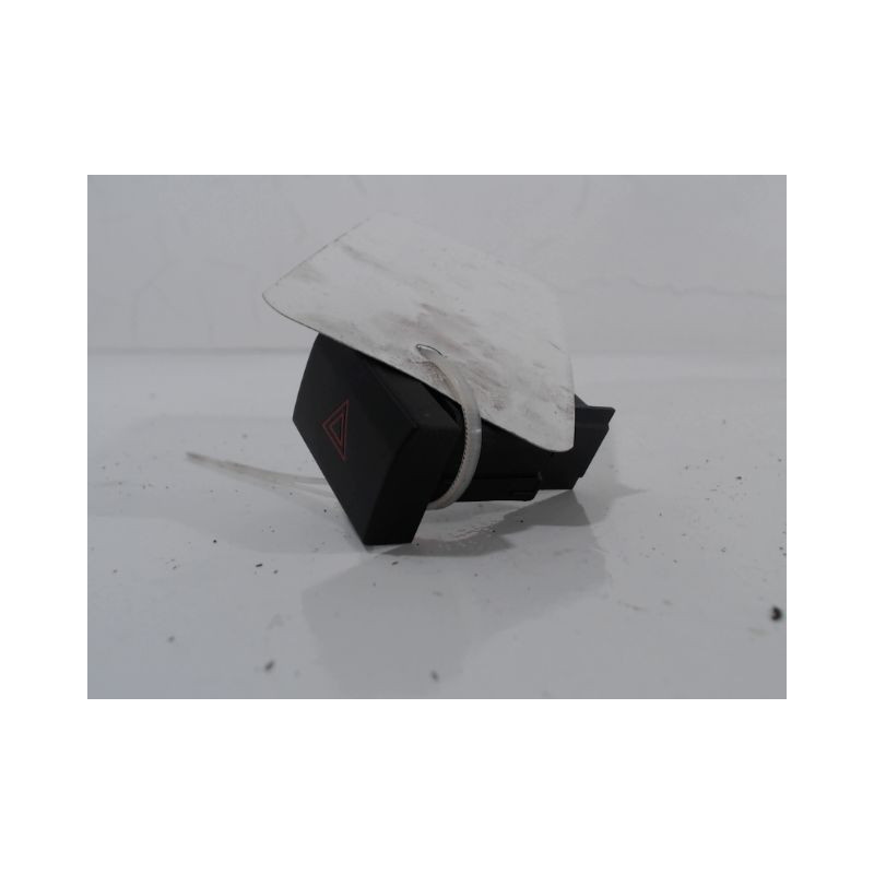 BOUTON DE WARNING VOLKSWAGEN POLO 2005-