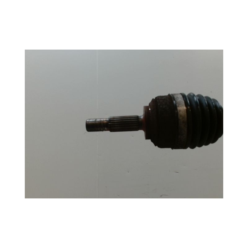 TRANSMISSION AVANT DROIT DACIA SANDERO I 2008-2012 1.4 MPI LPG