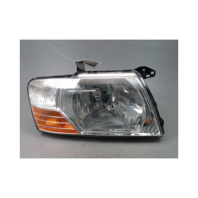 PHARE DROIT MITSUBISHI PAJERO BREAK III Phase 1 2000-2003