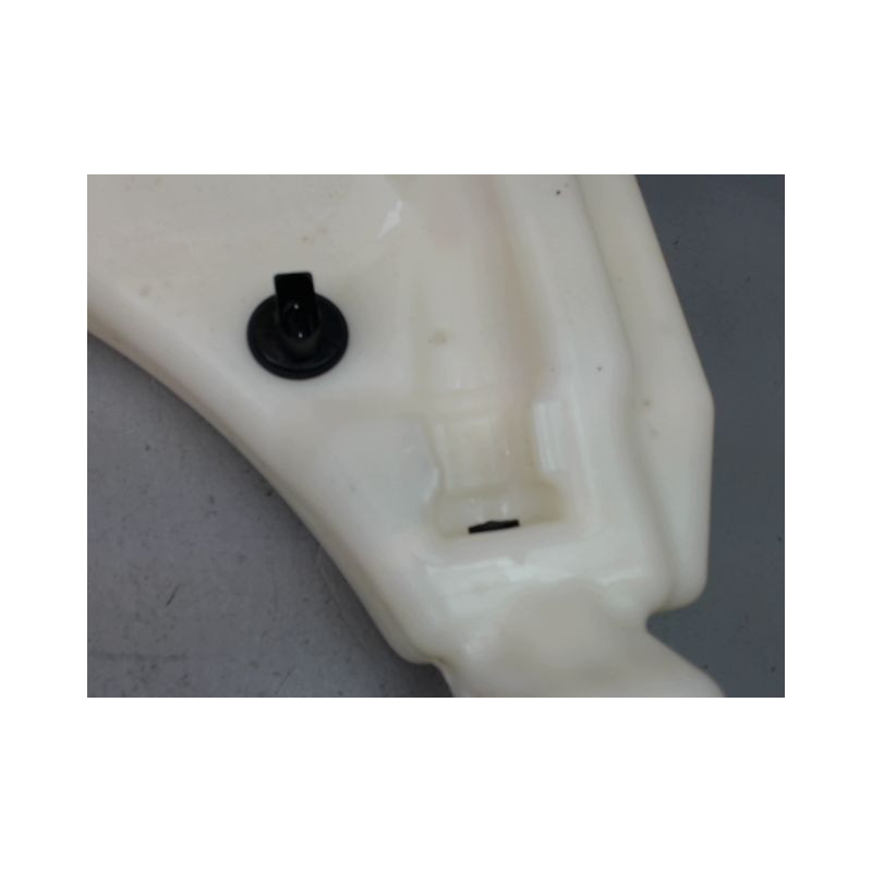 RESERVOIR LAVE-GLACE AVANT AUDI Q7