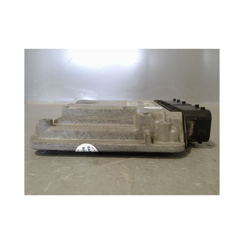 CALCULATEUR MOTEUR SEAT IBIZA IV 08-12