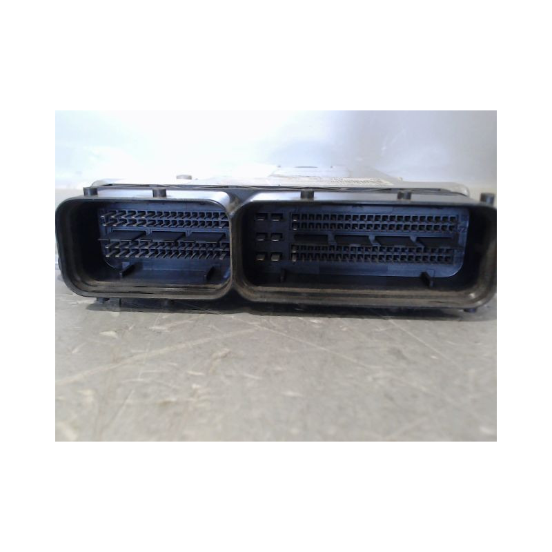 CALCULATEUR MOTEUR VOLKSWAGEN PASSAT