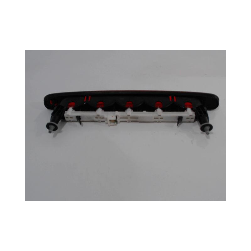 FEUX STOP SUPPLEMENTAIRE SUZUKI SWIFT -03/05