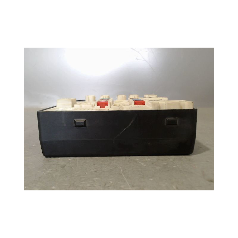 BOITE A FUSIBLES RENAULT LAGUNA