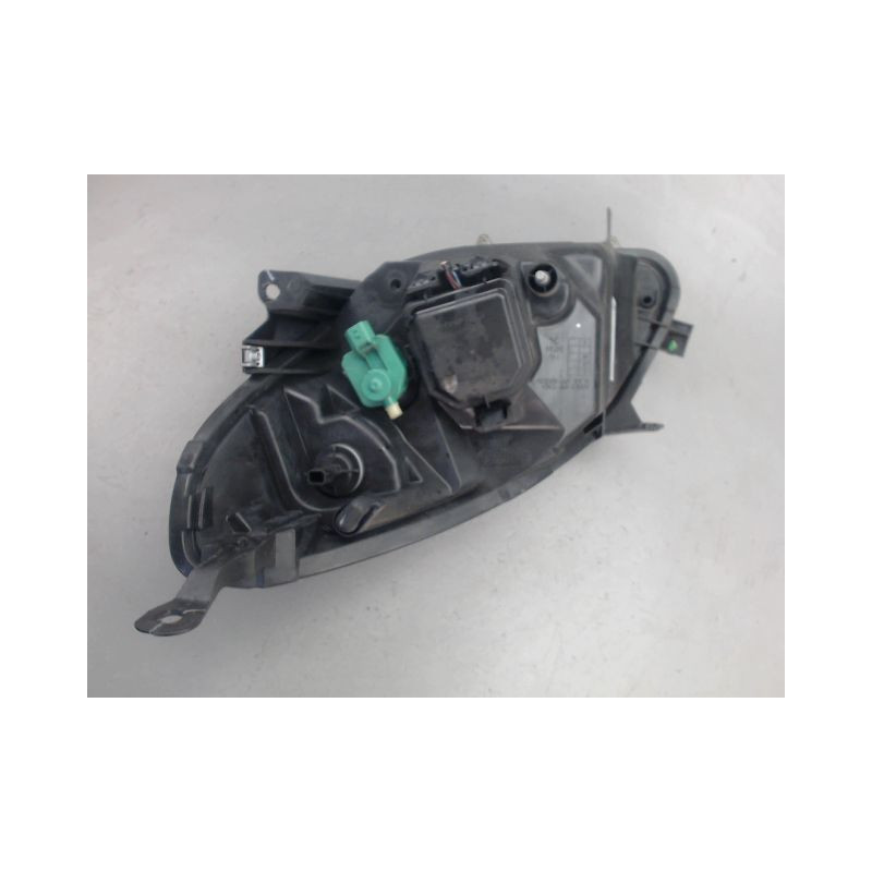 PHARE DROIT RENAULT TWINGO