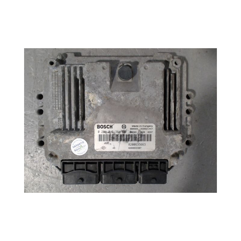CALCULATEUR MOTEUR NISSAN INTERSTAR