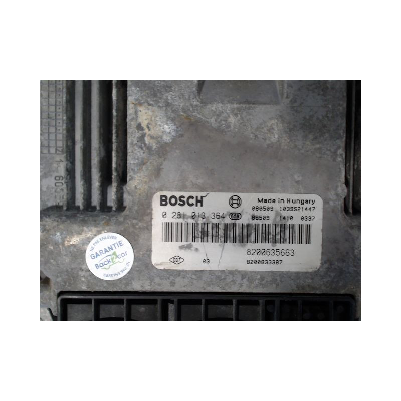CALCULATEUR MOTEUR NISSAN INTERSTAR