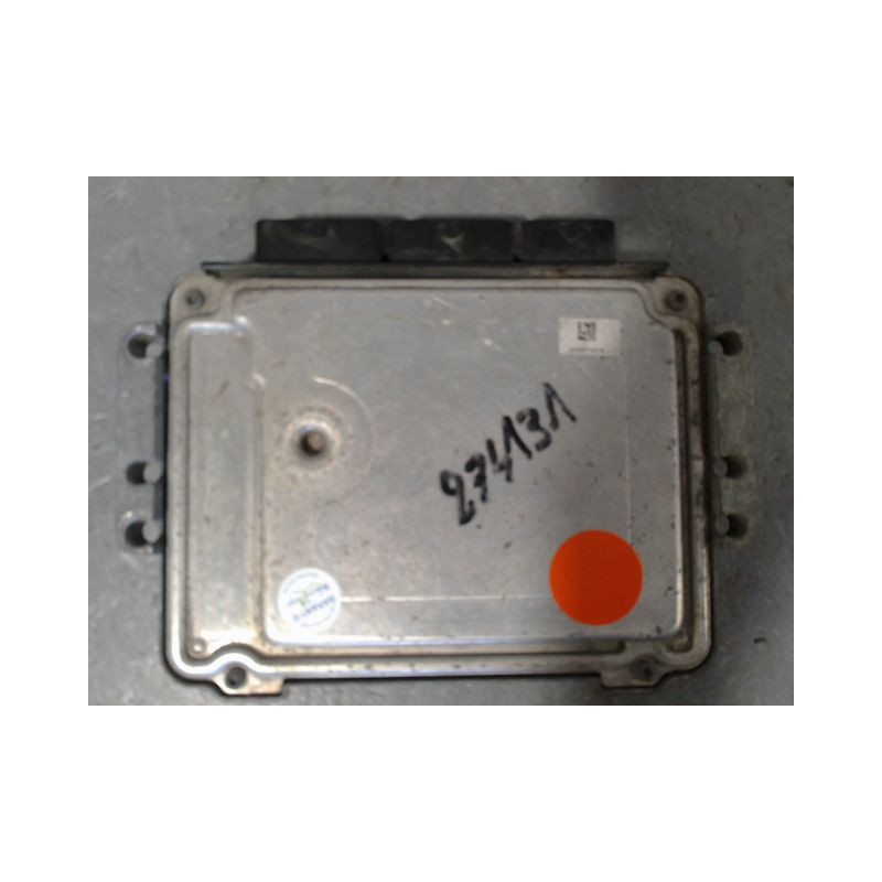 CALCULATEUR MOTEUR NISSAN INTERSTAR