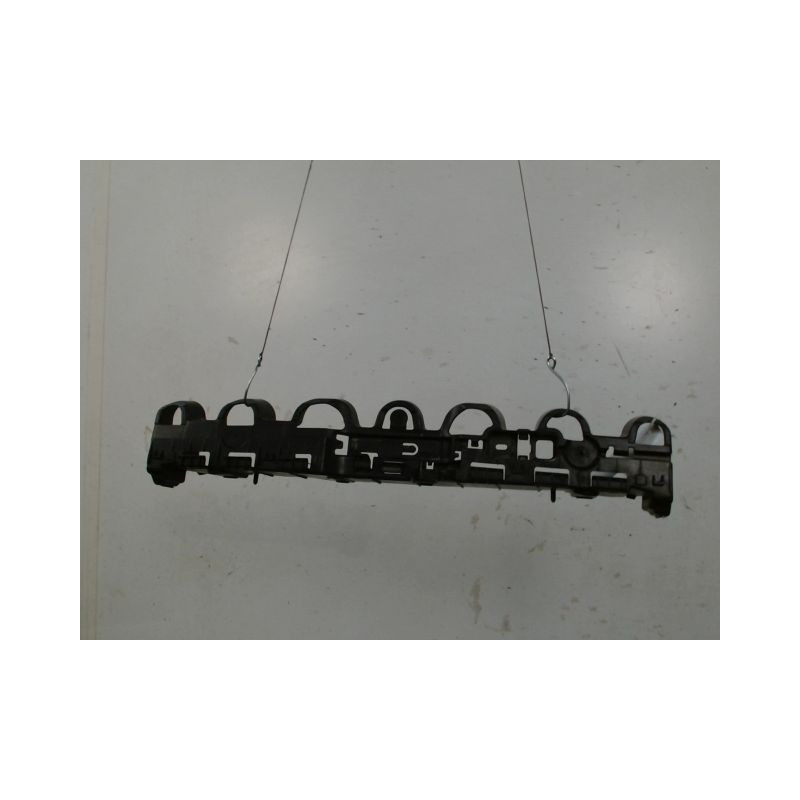 SUPPORT CENTRAL PARE-CHOC ARRIERE  RENAULT CLIO