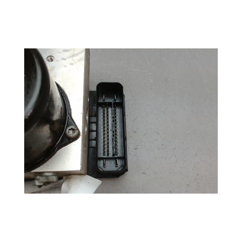 UNITE HYDRAULIQUE ABS MERCEDES CLASSE C BERL. II Phase 1 (203) 2000-2004
