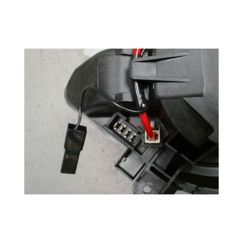 MOTEUR VENTILATEUR CHAUFFAGE CITROEN XSARA 2000-
