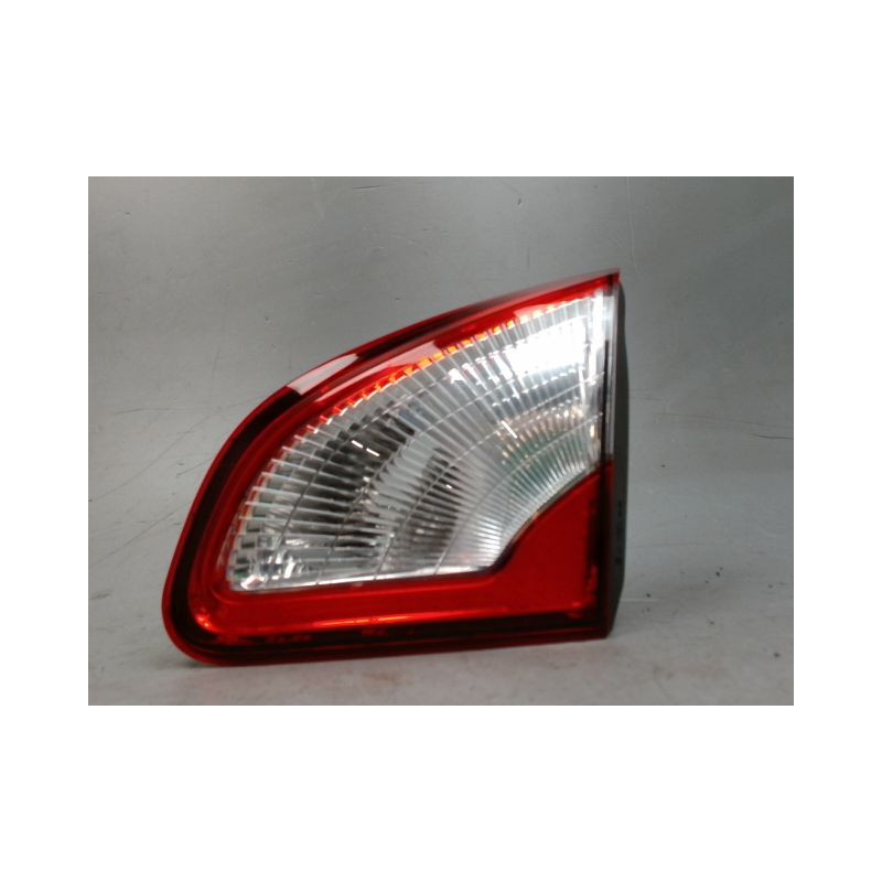 FEU ARRIERE INTERIEUR DROIT NISSAN QASHQAI