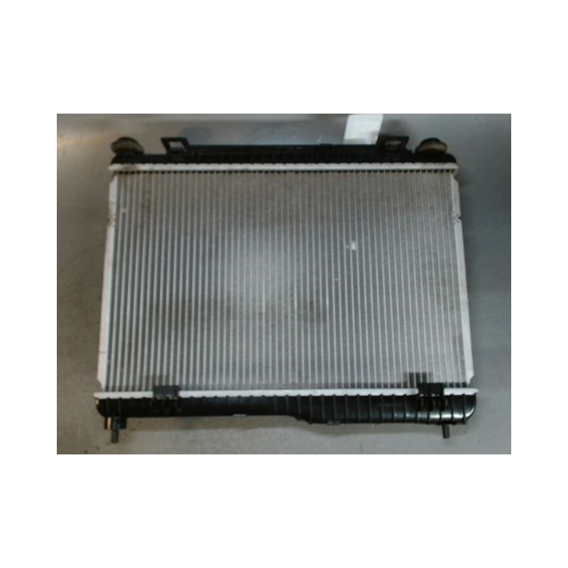 RADIATEUR FORD FIESTA