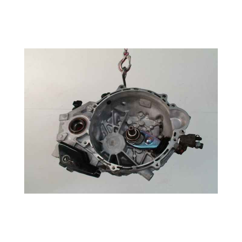 BOITE A VITESSE MECANIQUE KIA CARENS 2002- 1.7 CRDi