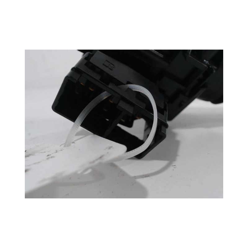 COMMANDE ESSUIE GLACE TOYOTA AURIS 2007-