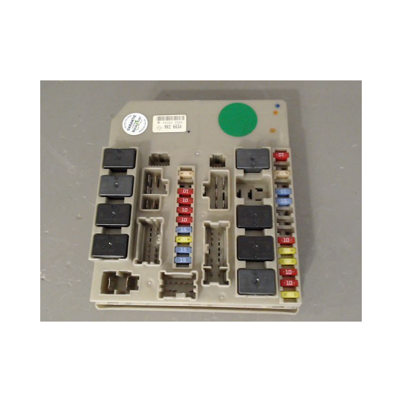 BOITE A FUSIBLES RENAULT CLIO III ESTATE 2008-