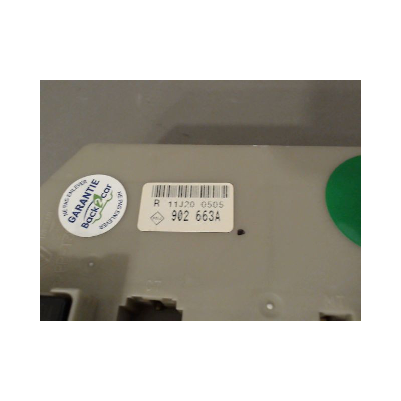 BOITE A FUSIBLES RENAULT CLIO III ESTATE 2008-