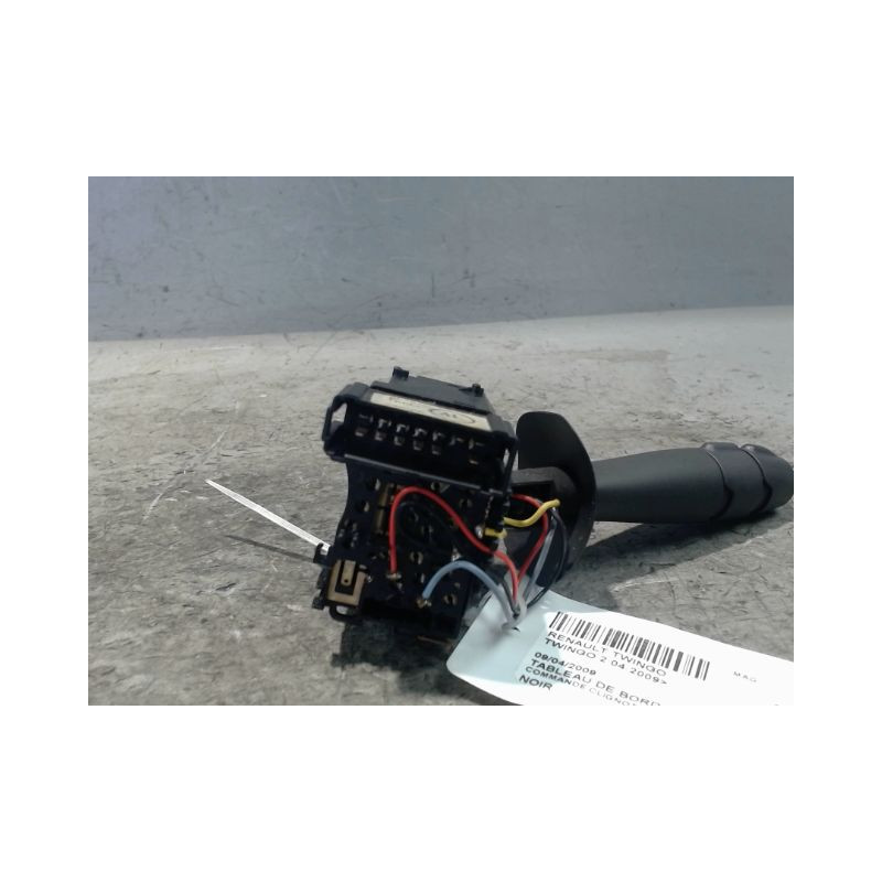 COMMANDE CLIGNOTANT RENAULT TWINGO 2 2009-