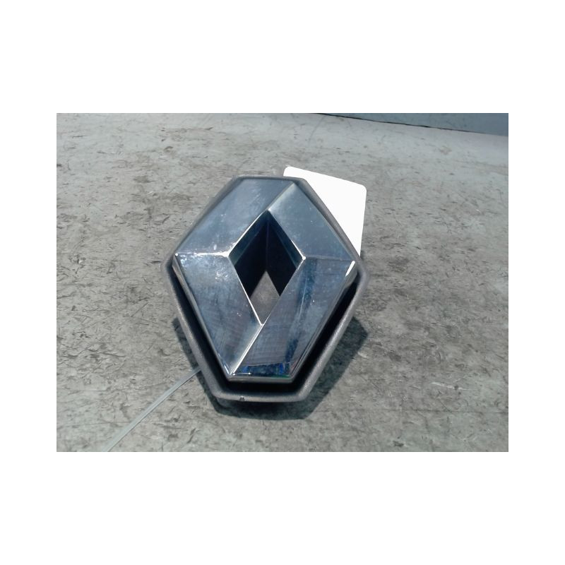 SIGLE CALANDRE RENAULT TWINGO 2 2009-
