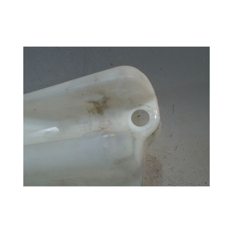 RESERVOIR LAVE-GLACE AVANT RENAULT KANGOO