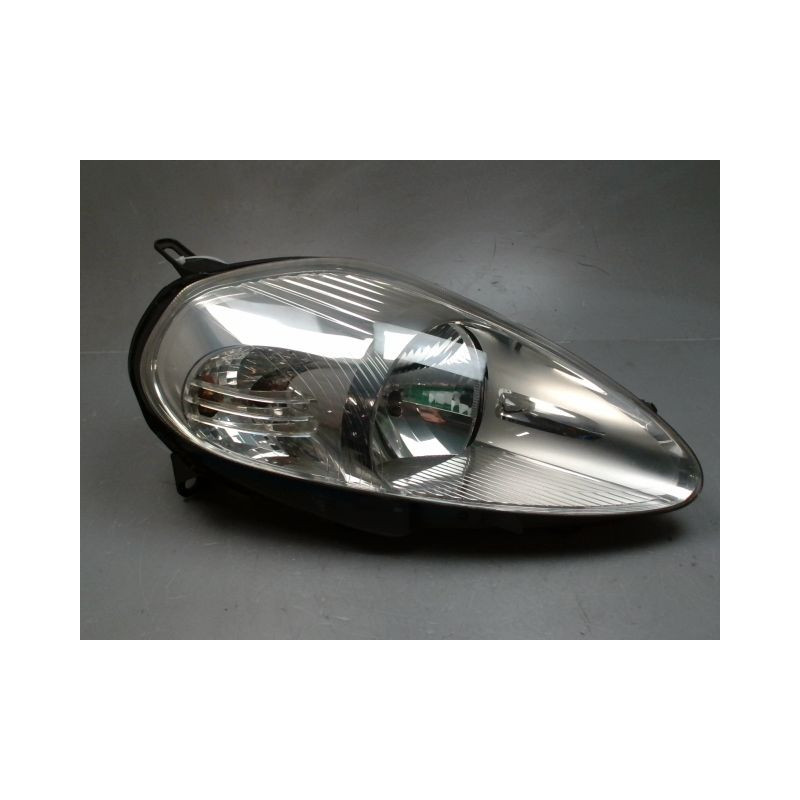 PHARE DROIT FIAT GRANDE PUNTO 2005-