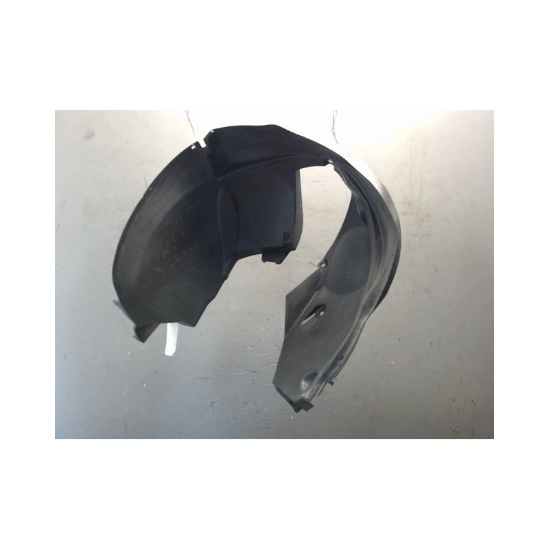PARE-BOUE AVANT GAUCHE DACIA DUSTER