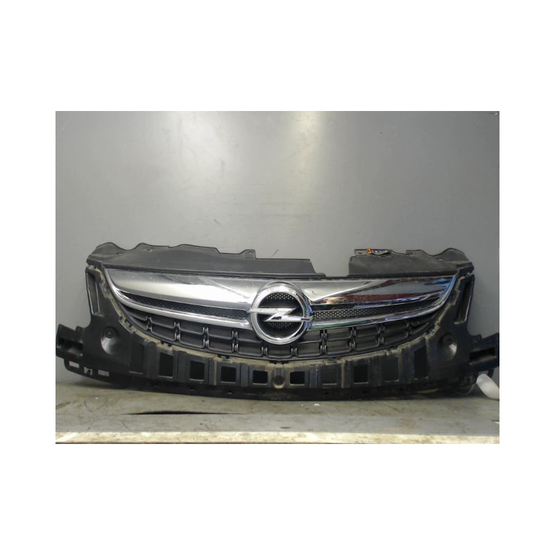 CALANDRE OPEL CORSA