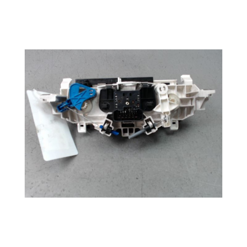 COMMANDE DE CHAUFFAGE RENAULT TWINGO II Phase 2 2011-2014