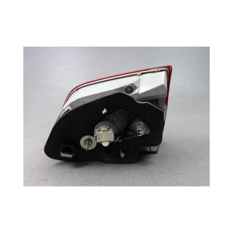 FEU ARRIERE INTERIEUR GAUCHE PEUGEOT 308 SW 2008-