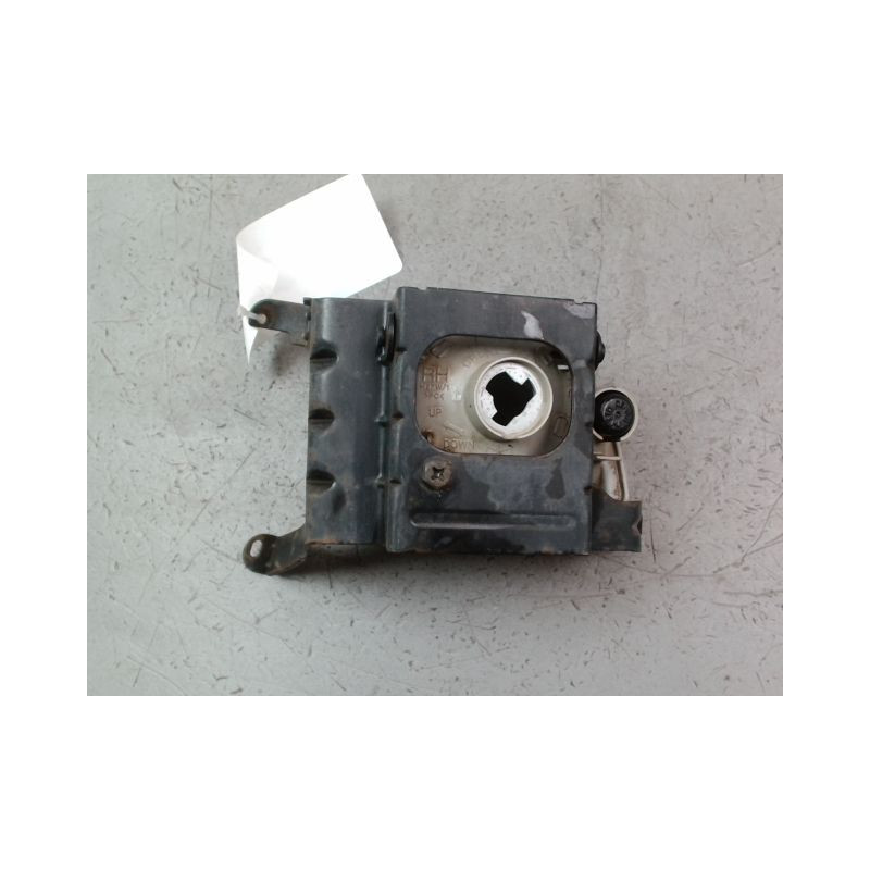 PHARE ANTIBROUILLARD AVANT DROIT CHEVROLET NUBIRA SW 2005-2009
