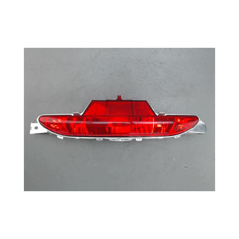 FEU BROUILLARD CENTRAL ARRIERE CITROEN E-C4