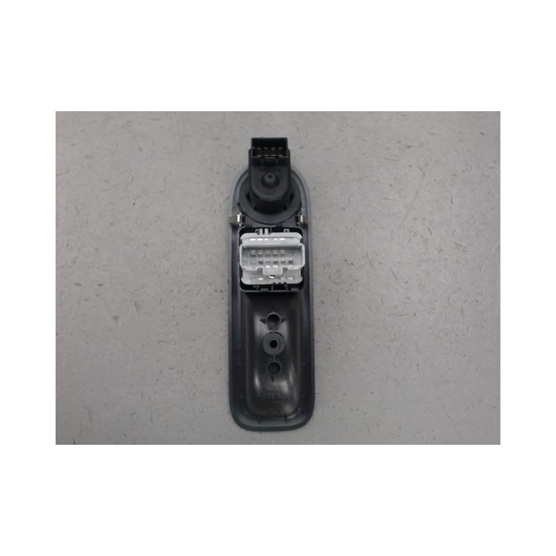 COMMANDE LEVE-GLACE PORTE AVG RENAULT CLIO