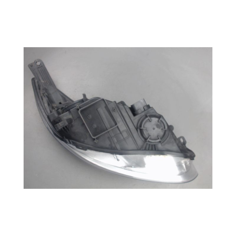 PHARE GAUCHE FORD FOCUS