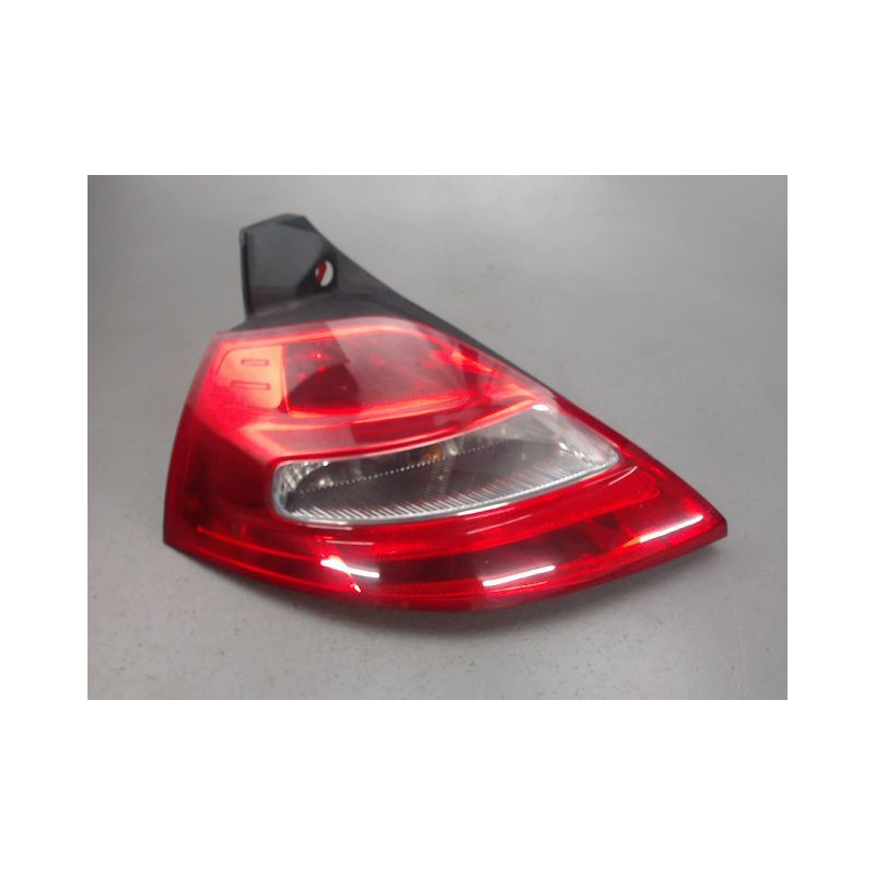 FEU ARRIERE GAUCHE  RENAULT MEGANE