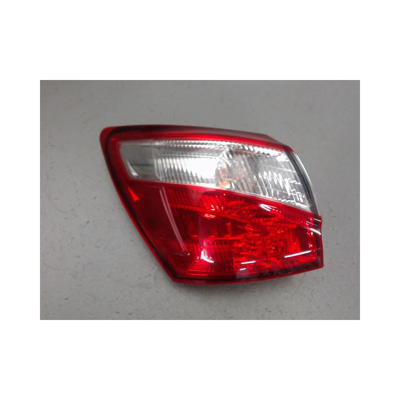 FEU ARRIERE GAUCHE  NISSAN QASHQAI