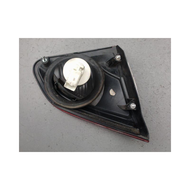 FEU ARRIERE INTERIEUR DROIT NISSAN QASHQAI