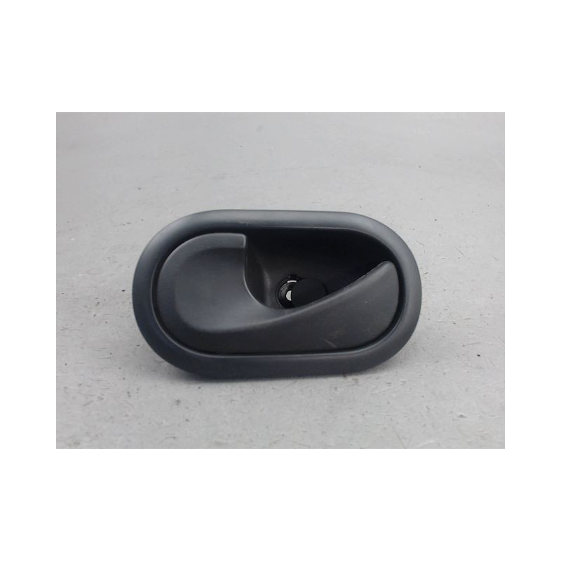 POIGNEE INTERIEURE PORTE AVANT GAUCHE RENAULT KANGOO
