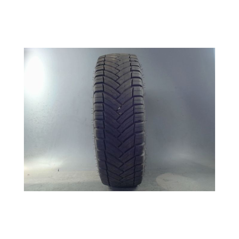 Pneu MICHELIN AGILIS CROSSCLIMATE 195 70 15 104 T