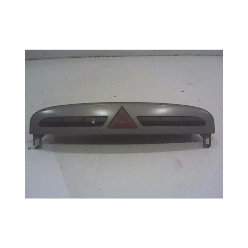 BOUTON DE WARNING PEUGEOT 308 2007-