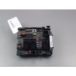 PLATINE FUSIBLE AV