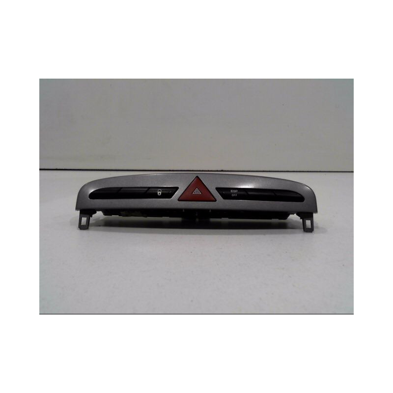BOUTON DE WARNING PEUGEOT 308