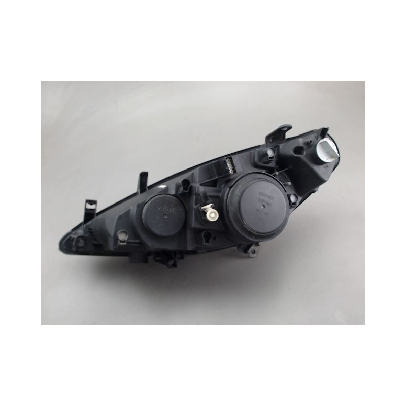 PHARE DROIT PEUGEOT 307