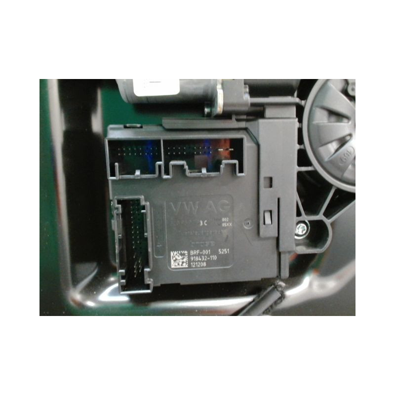 MECANISME+MOTEUR LEVE-GLACE AVANT GAUCHE VOLKSWAGEN PASSAT BERL. VI (36) 2010-...