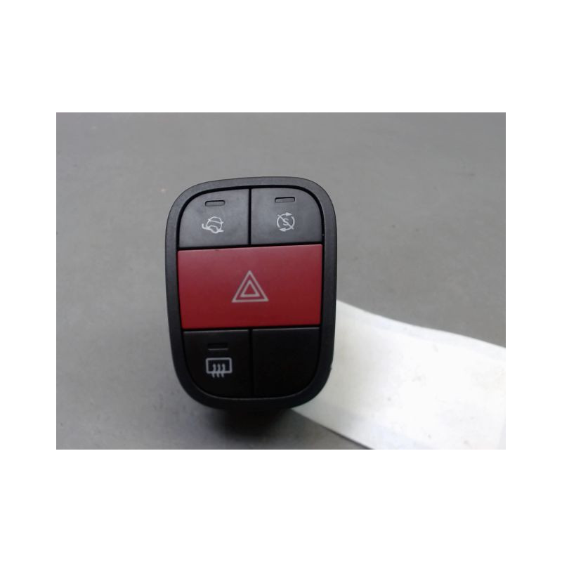 BOUTON DE WARNING PEUGEOT BIPPER TEPEE 2008-...