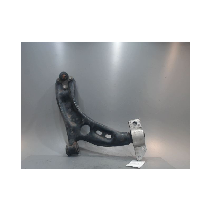 TRIANGLE INFERIEUR AVANT DROIT AUDI A3