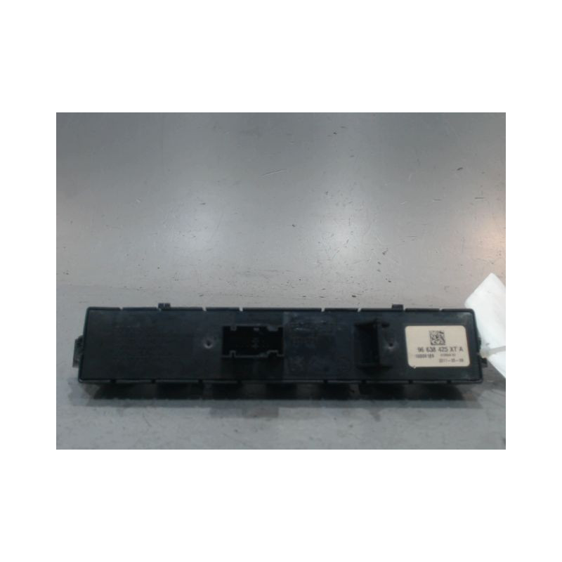 BOUTON DE WARNING PEUGEOT 3008