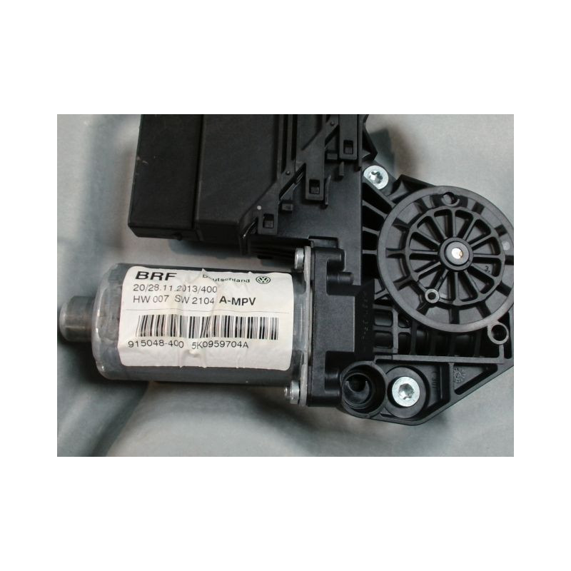 MECANISME+MOTEUR LEVE-GLACE ARRIERE DROIT VOLKSWAGEN TOURAN 09-