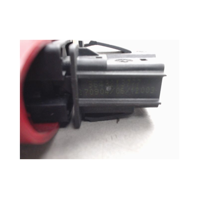 BOUTON DE WARNING PEUGEOT 206
