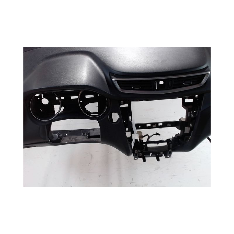 PLANCHE DE BORD  NISSAN QASHQAI