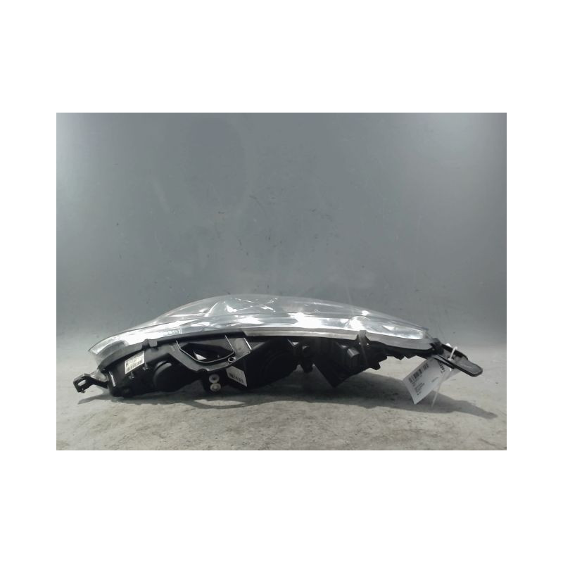 PHARE DROIT PEUGEOT 407